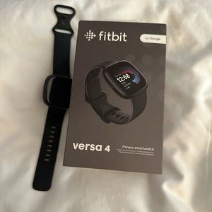Fitbit Versa 4- gift, used once